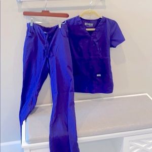 Grey’s Anatomy scrub set in purple size small